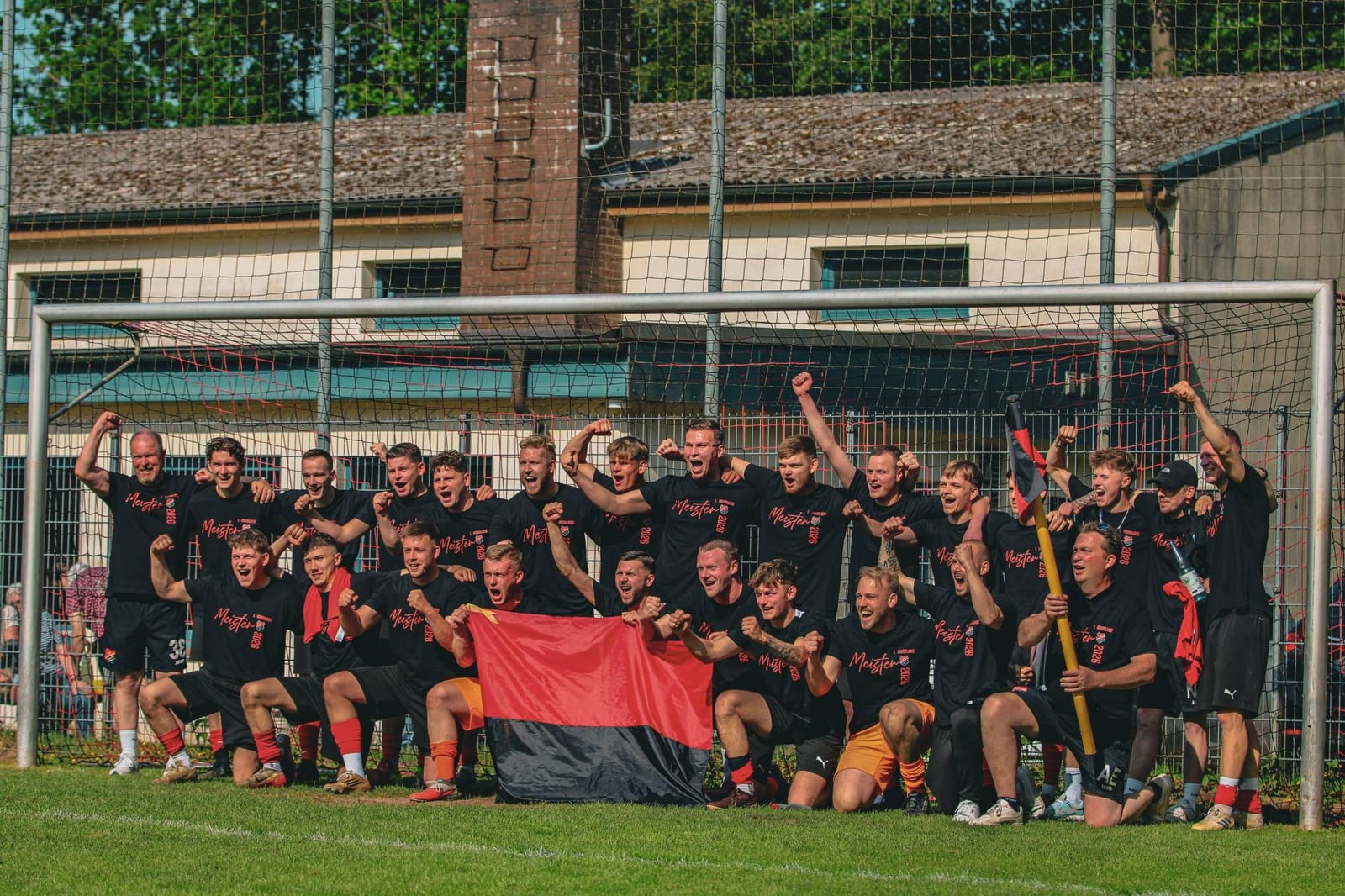 Manschaftsfoto vorm Tor